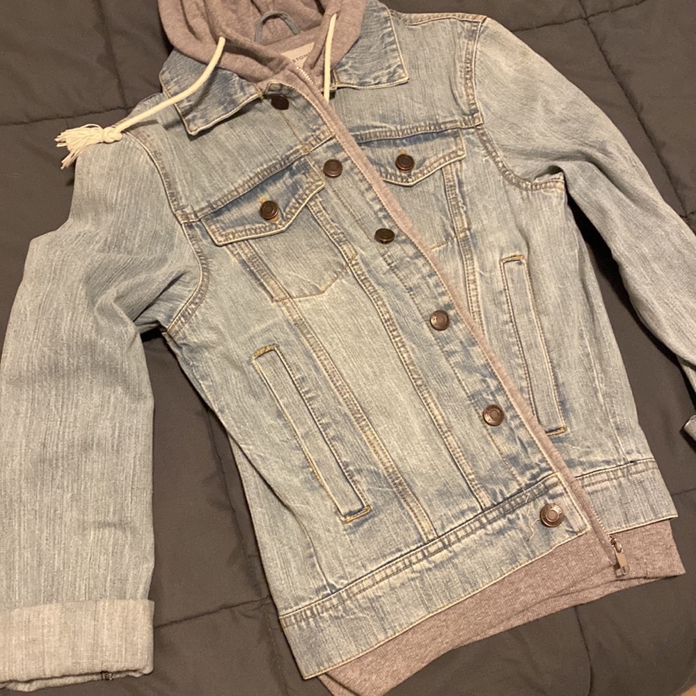 Jean jacket - Picture 3 of 4